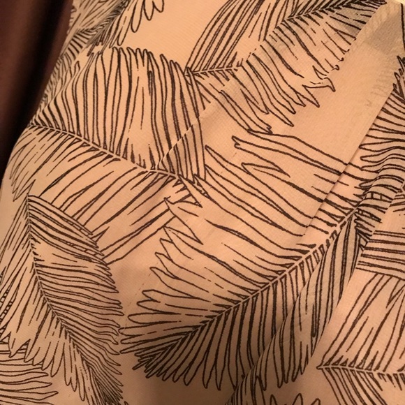 Forever 21 Top - Picture 2 of 7